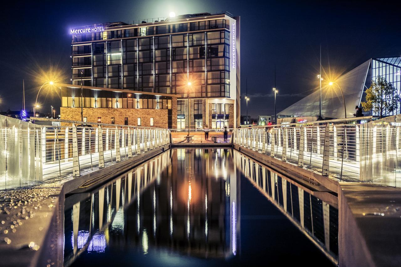 Hotel Mercure Centre Port 4*