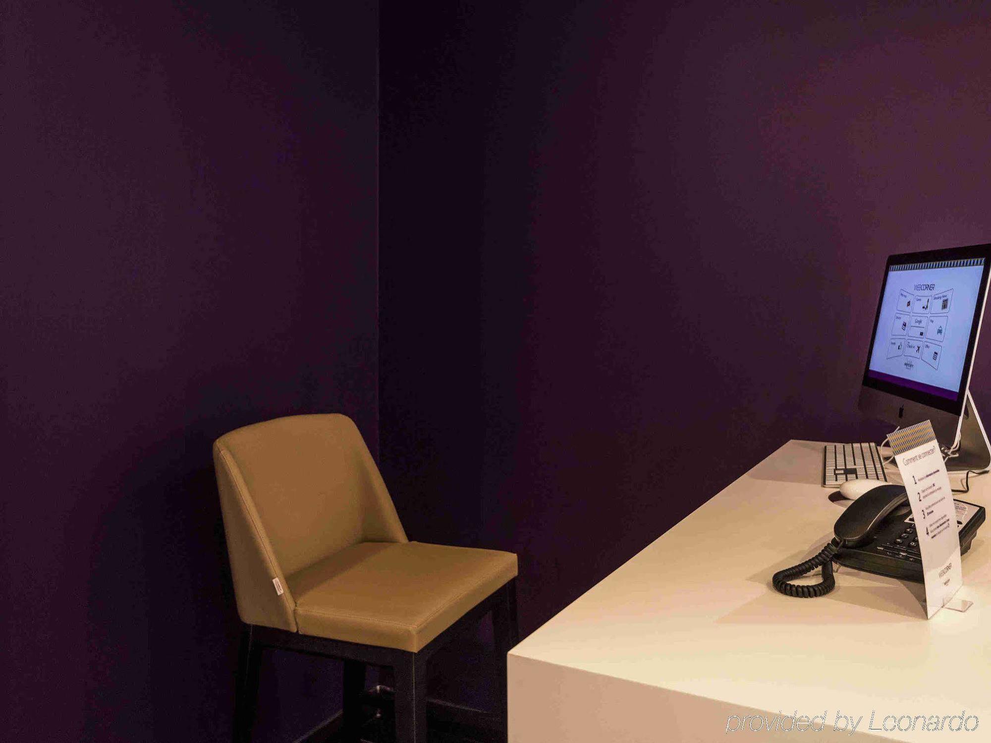Hotel Mercure Centre Port 4*