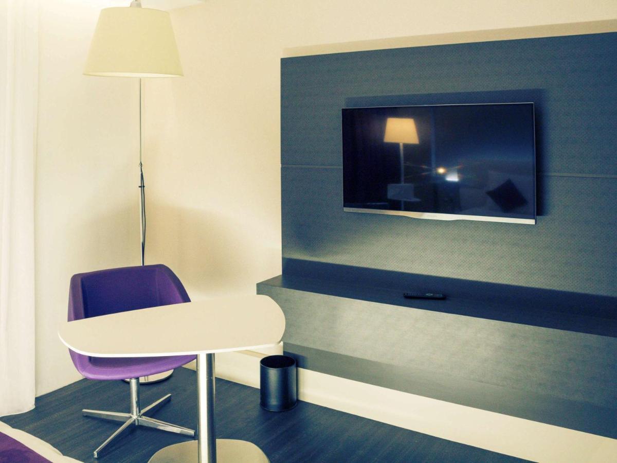 Hotel Mercure Centre Port 4*